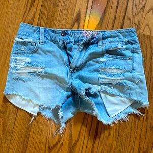 American Eagle Jean Shorts Size 2, Distressed Mid-Rise